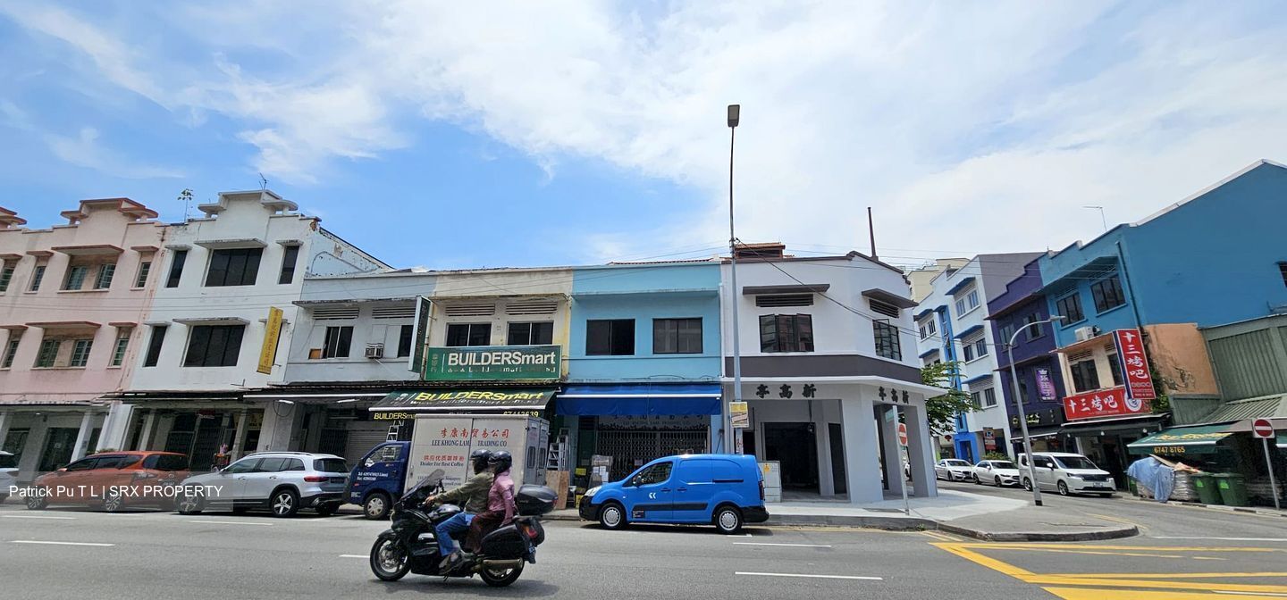 Sims Avenue (D14), Shop House #486364221